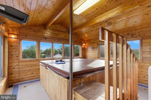$799,500 | 2 Digit Lane, Bunker Hill, WV 25413