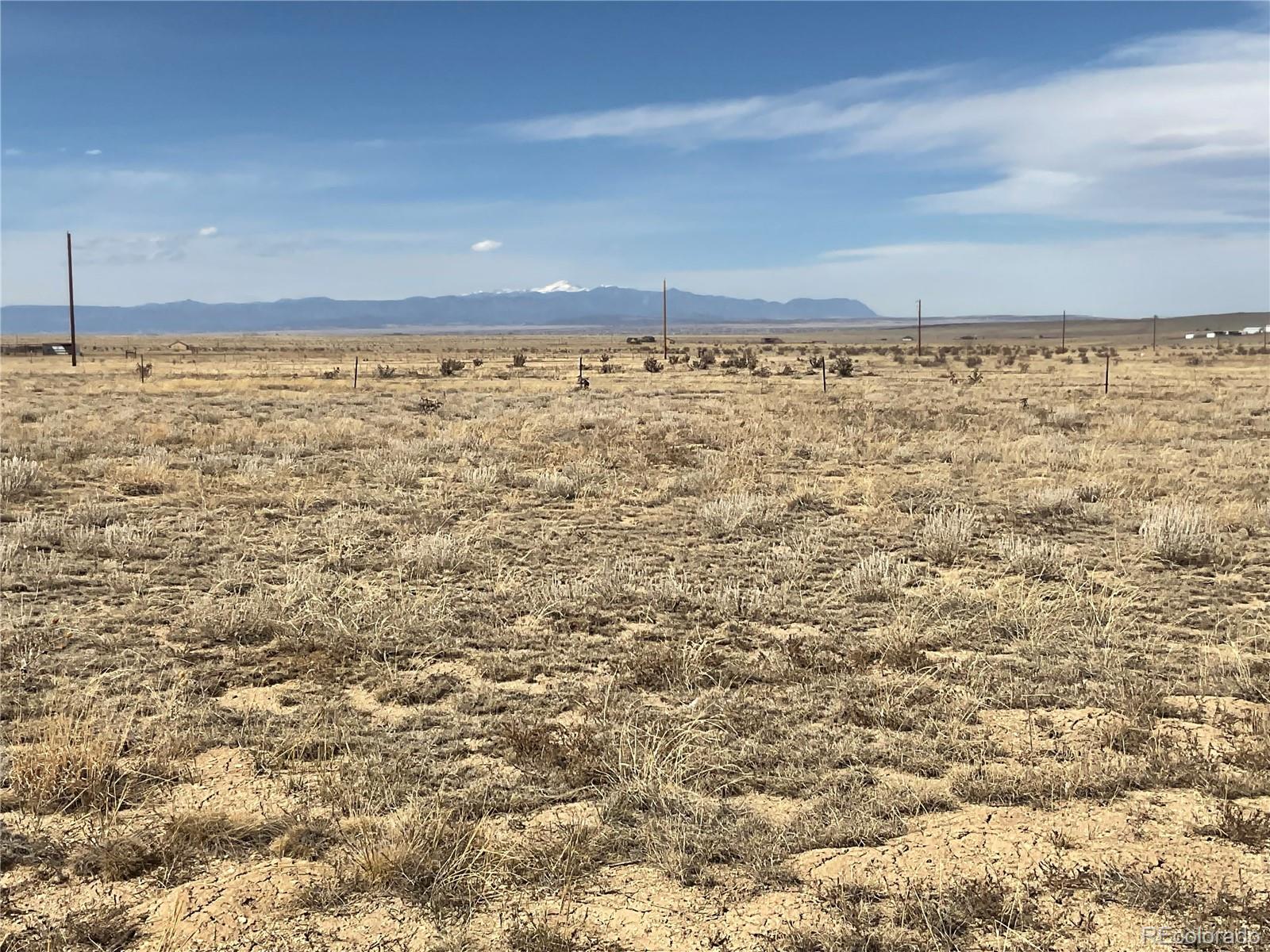 19 Eagle Ranch Road Pueblo, CO 81004 - Photo 8 of 23 a view of a room with an empty space