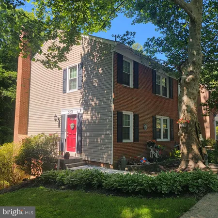 $670,000 | 5201 Lonsdale Drive, Springfield, VA 22151