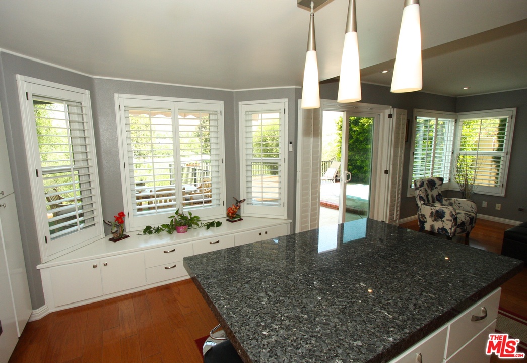 553 Fairfield Road Simi Valley, CA 93065 - Photo 23 of 49