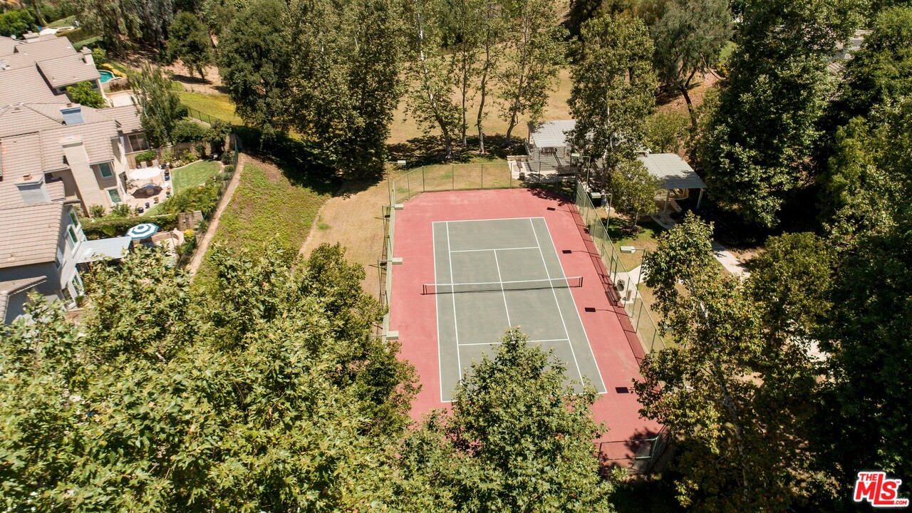 553 Fairfield Road Simi Valley, CA 93065 - Photo 40 of 49