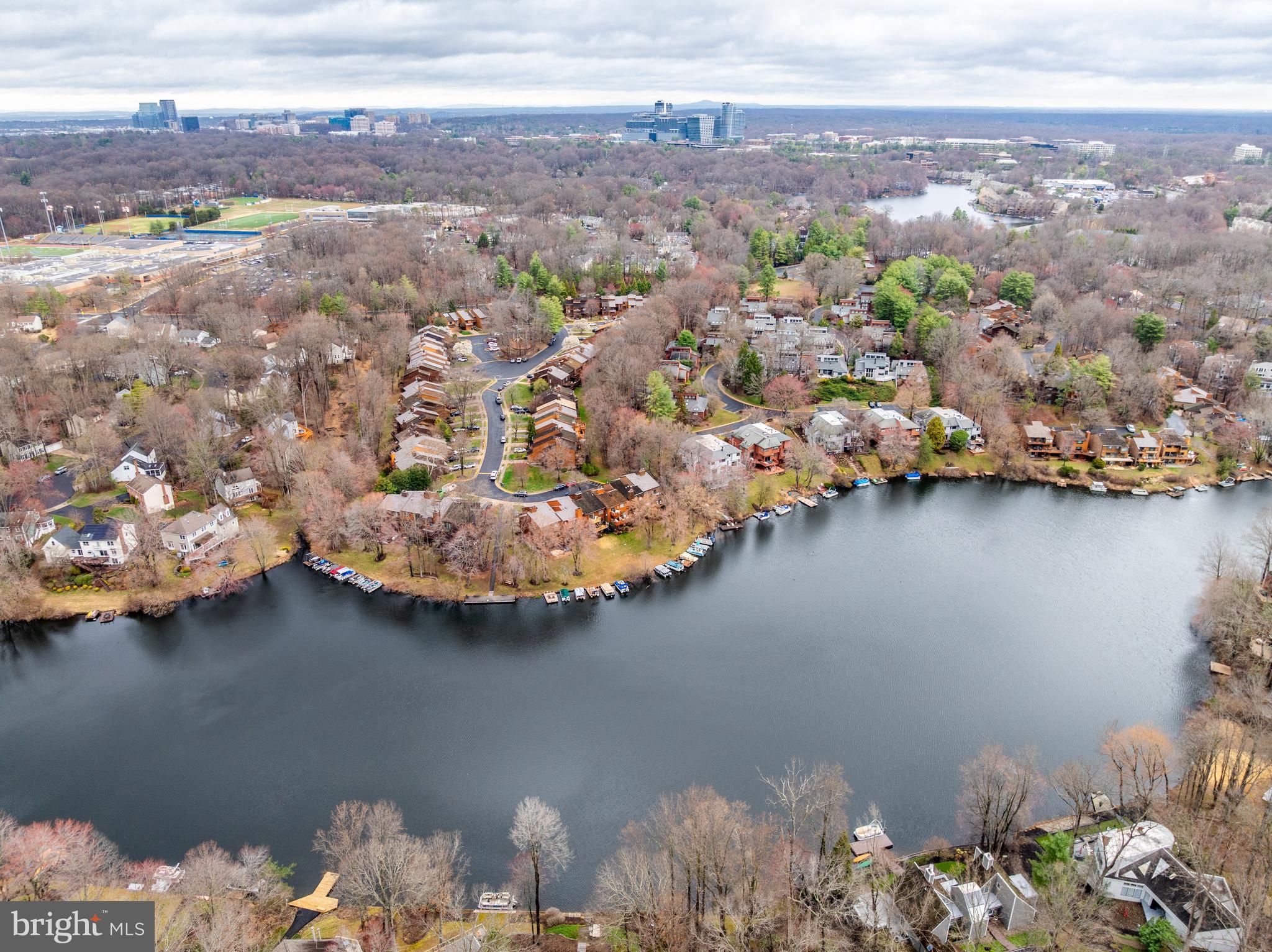2261 Cedar Cove Court Reston, VA 20191 - Photo 13 of 102
