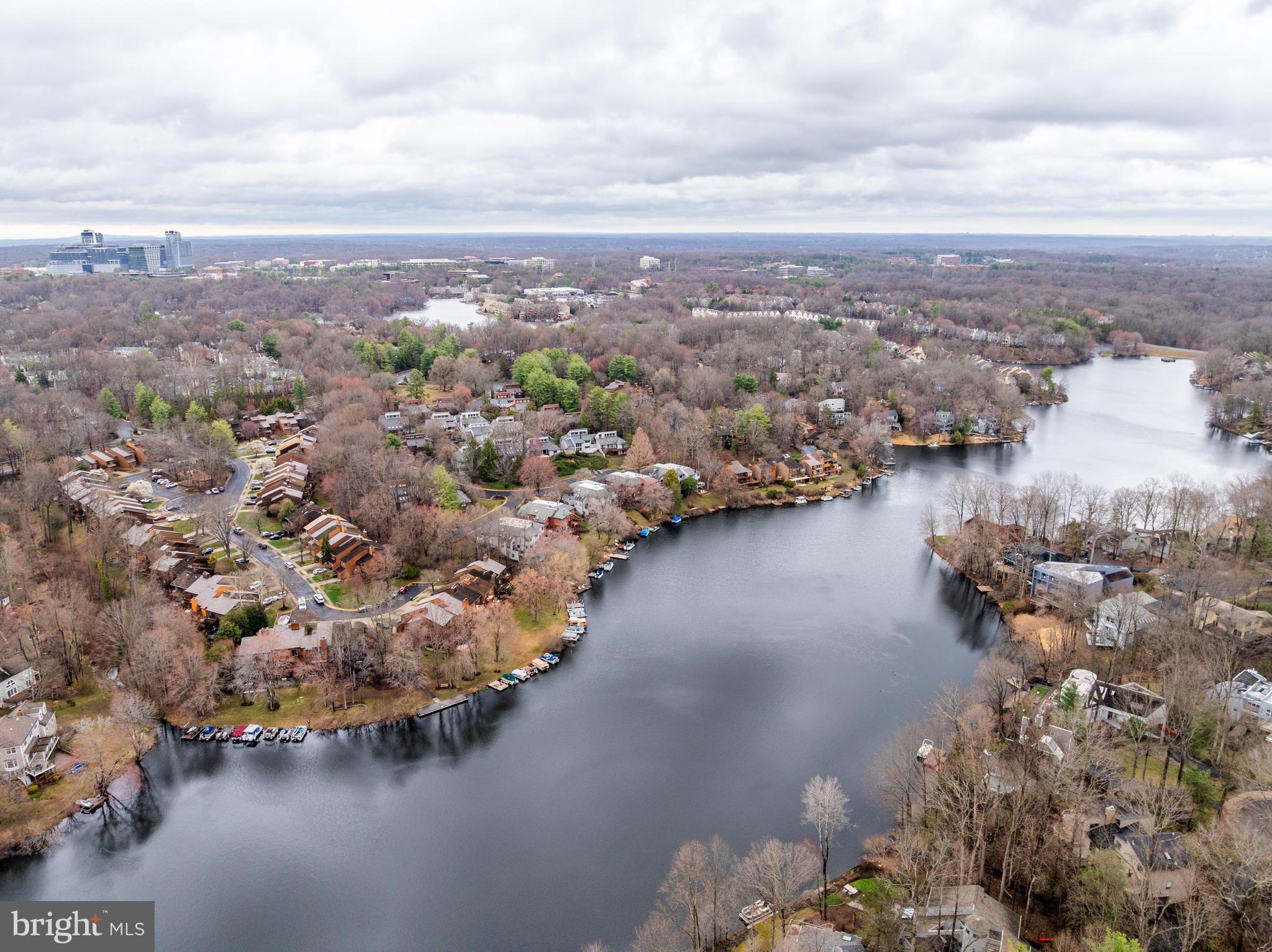 2261 Cedar Cove Court Reston, VA 20191 - Photo 14 of 102