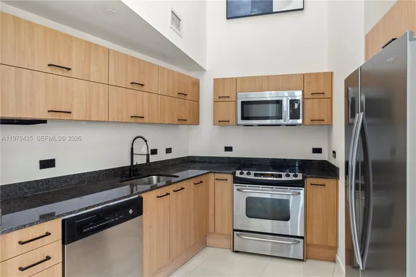 $3,500 | 350 South Miami Avenue, Unit 312, Miami, FL 33130