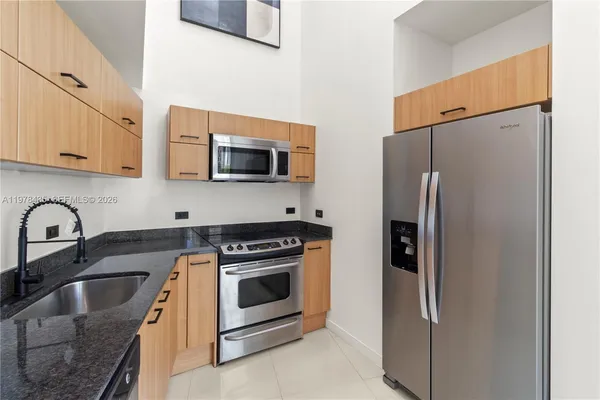 $3,500 | 350 South Miami Avenue, Unit 312, Miami, FL 33130