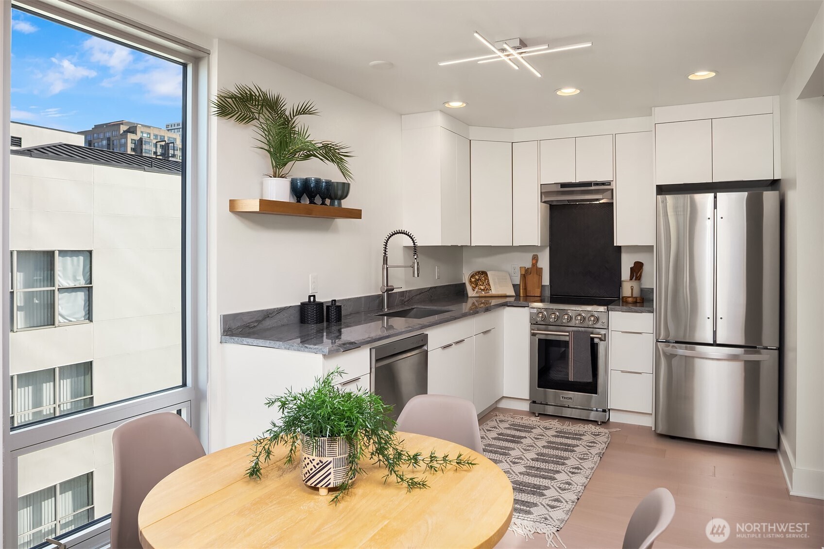 1000 Union Street, Unit PHD Seattle, WA 98101 - Photo 14 of 40