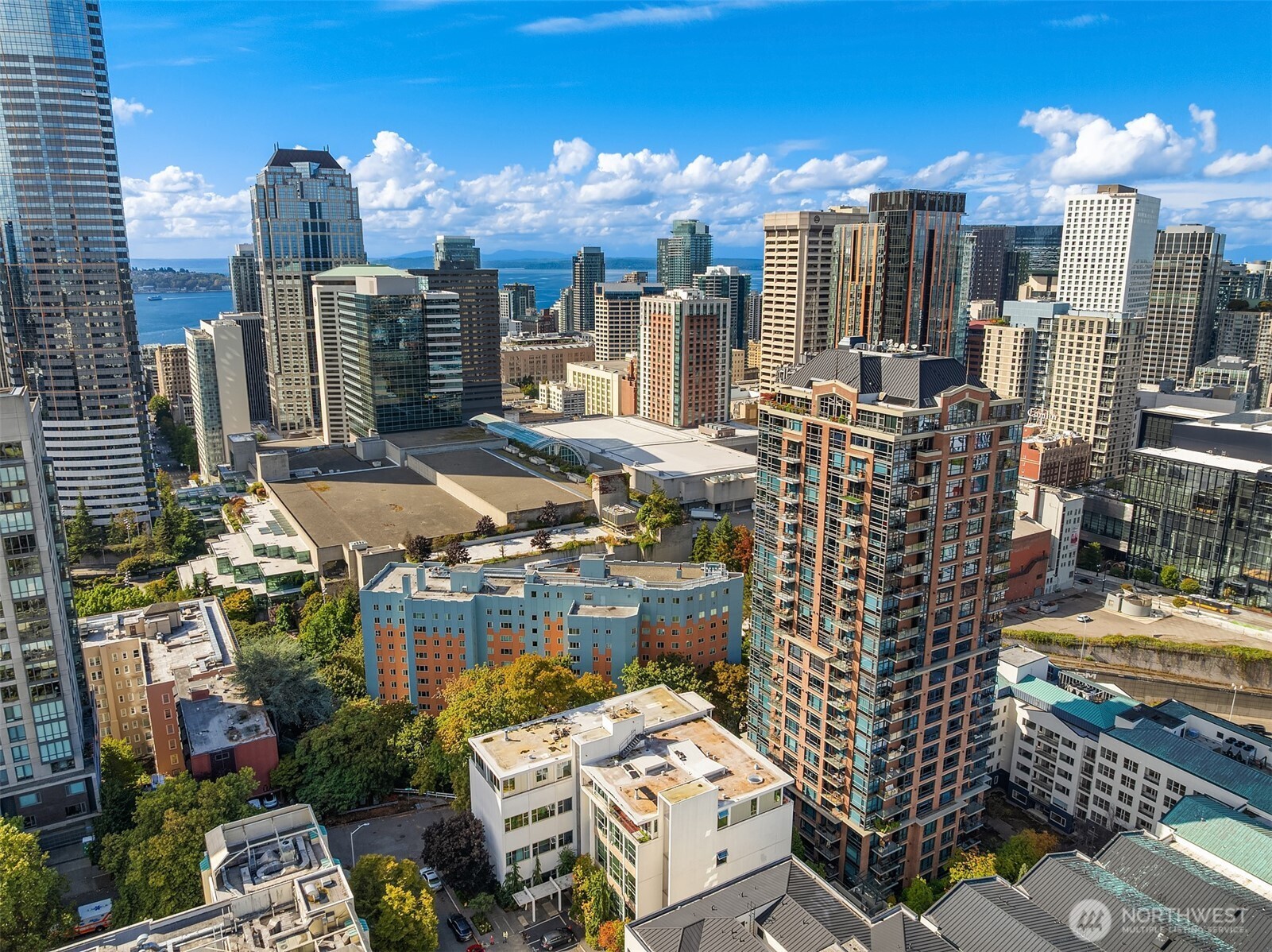 1000 Union Street, Unit PHD Seattle, WA 98101 - Photo 36 of 40