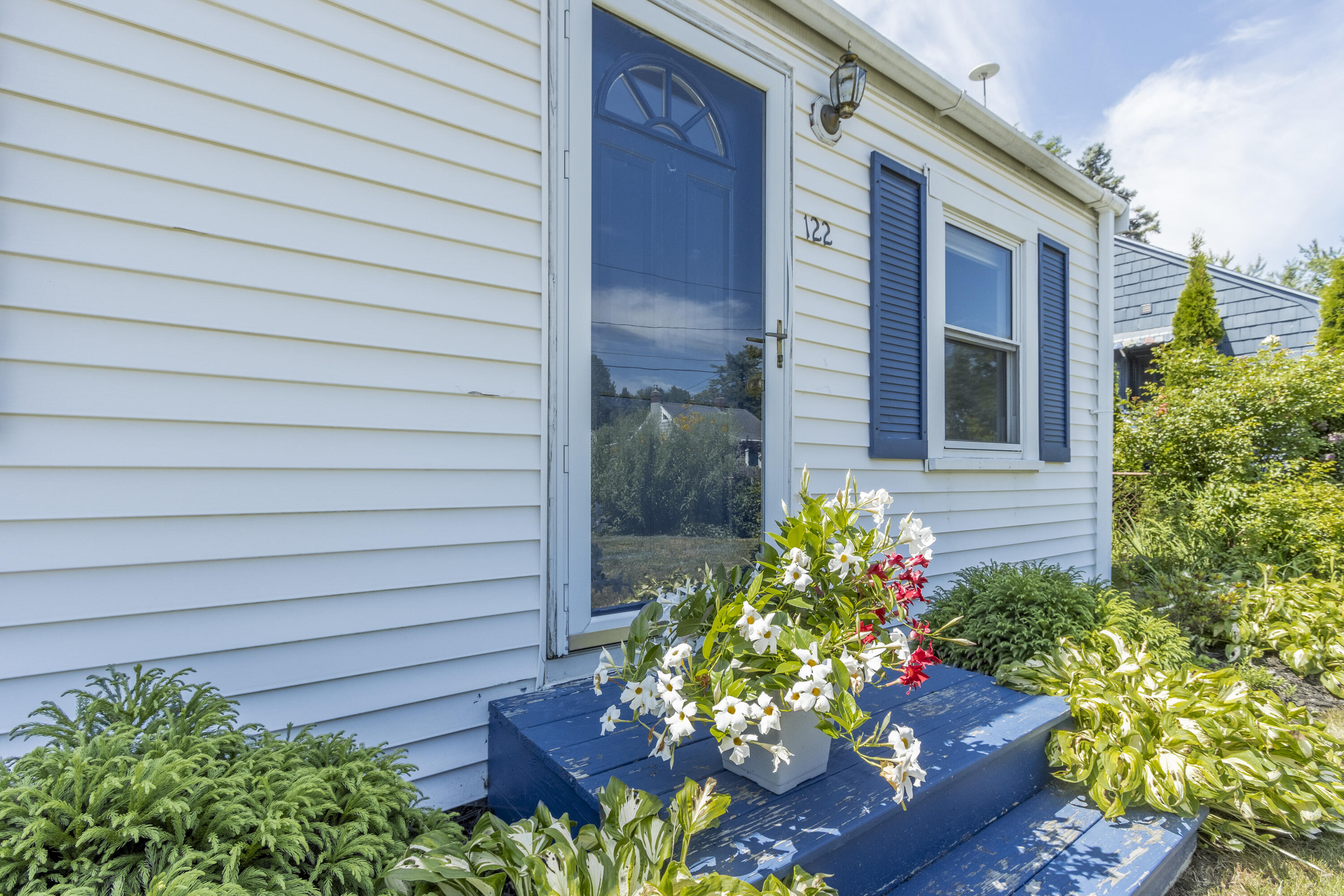 122 Gleckler Road Portland, ME 04103 - Photo 5 of 47 20240808SM-73010