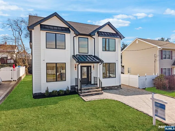 $1,250,000 | 110 Platt Avenue, Saddle Brook, NJ 07663