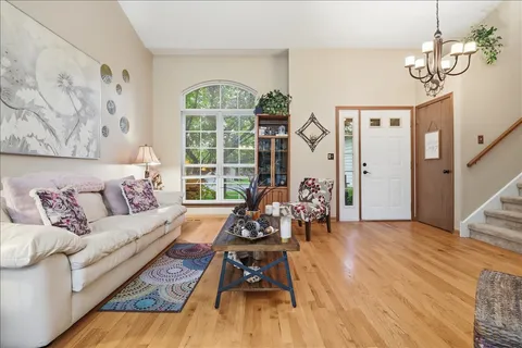 $399,900 | 7638 Mendocino Drive, Gurnee, IL 60031