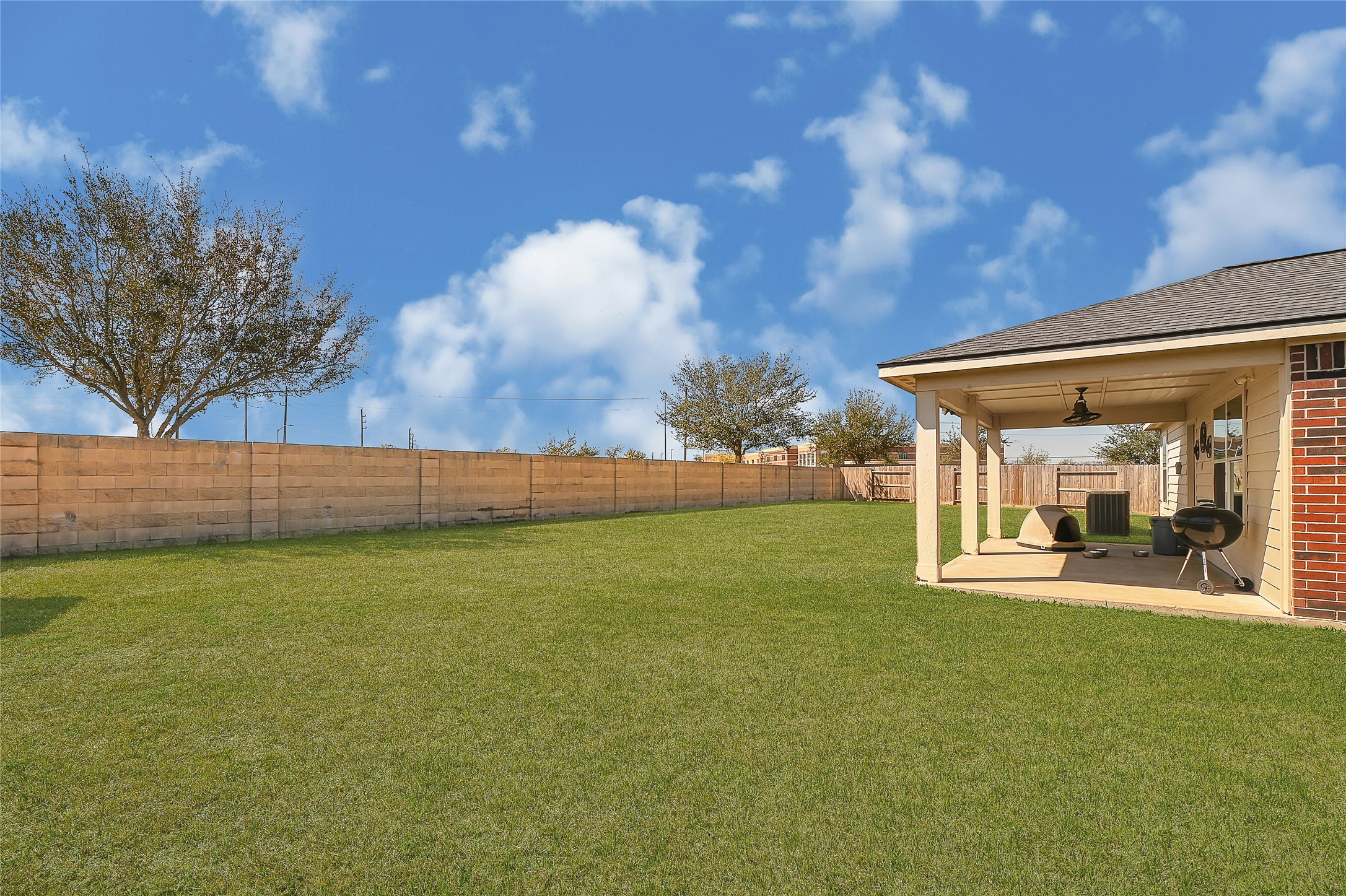 1802 Opal Peach Drive Rosharon, TX 77583 - Photo 21 of 35 a view of a back yard