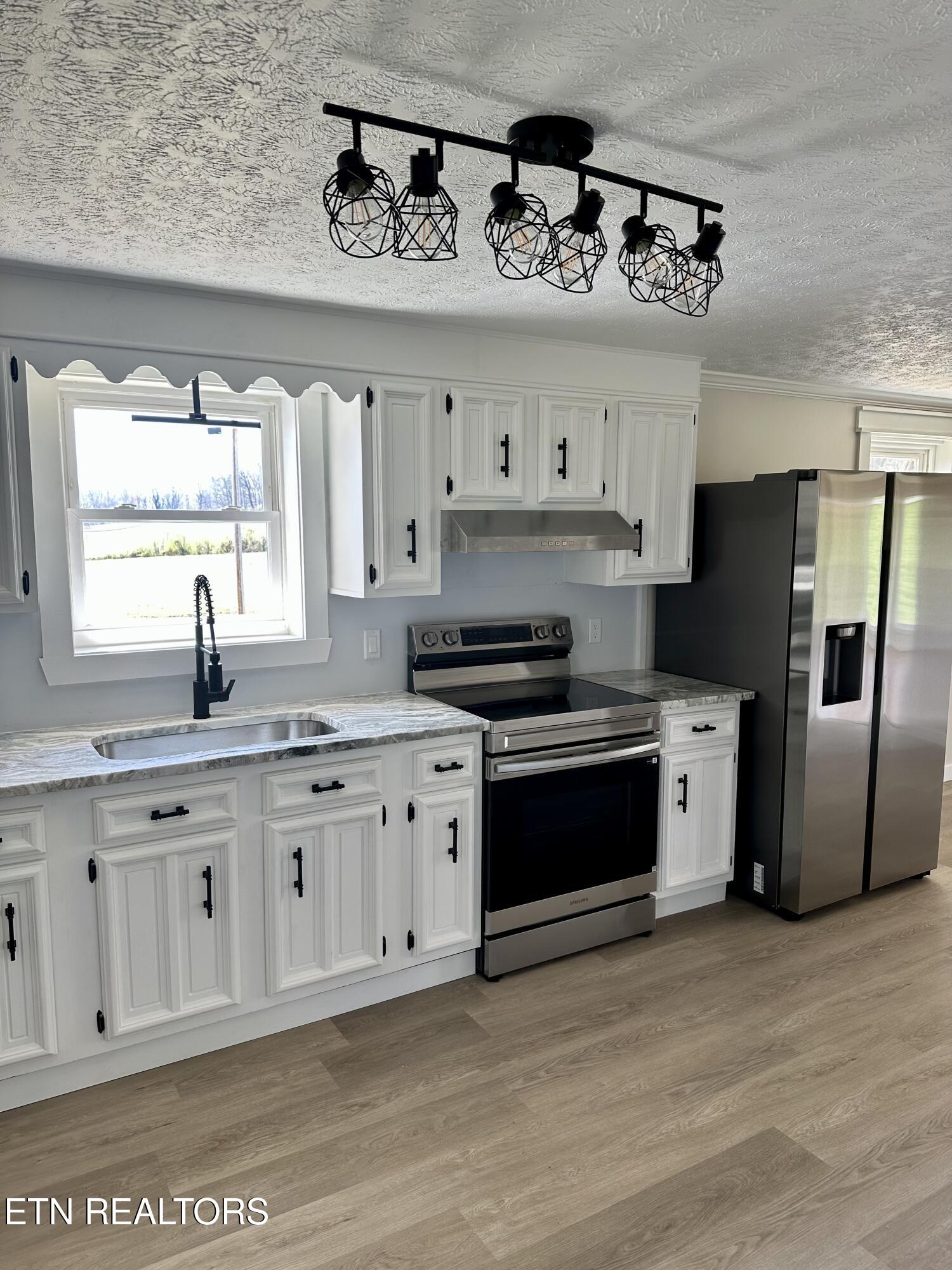 245 Happy Top Road Grandview, TN 37337 - Photo 11 of 27 IMG_2160 (1)