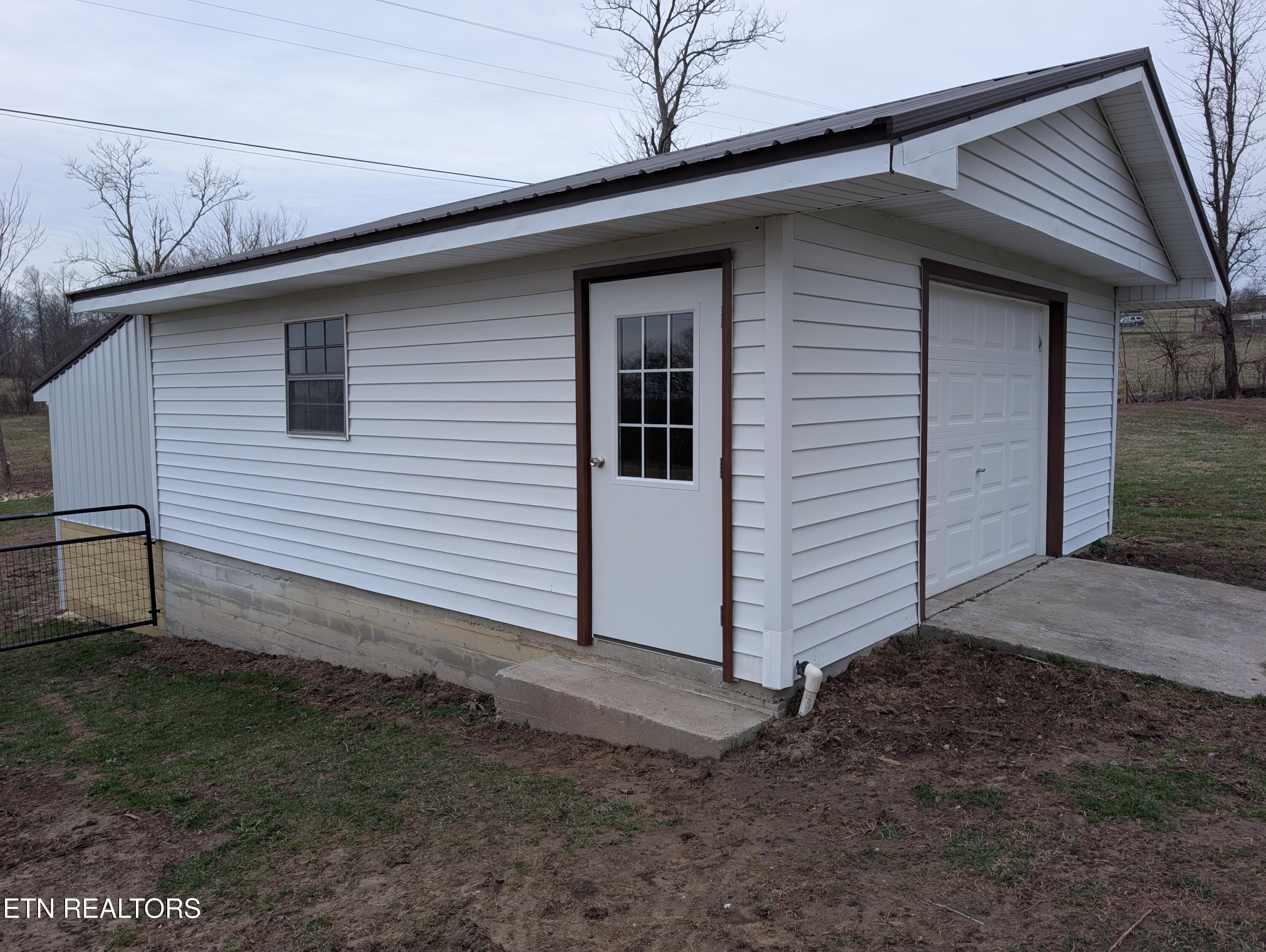 245 Happy Top Road Grandview, TN 37337 - Photo 23 of 27 PXL_20260302_230225538