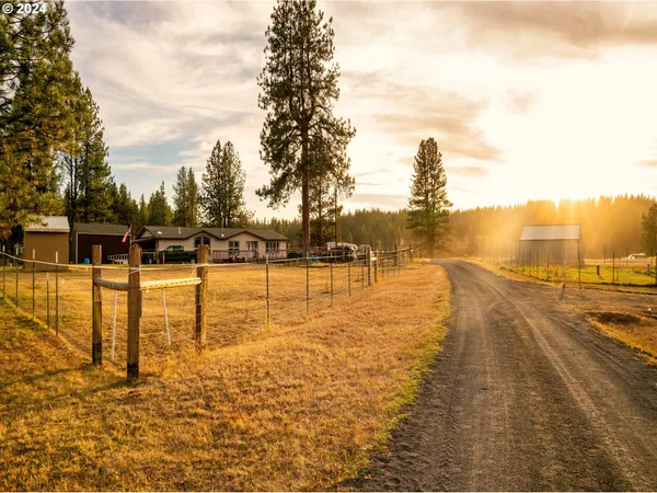 $489,900 | 54508 Coombs Loop, La Grande, OR 97850