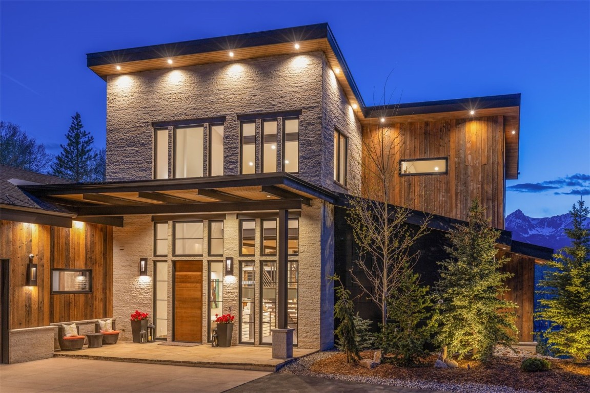 194 Angler Mountain Ranch Road Silverthorne, CO 80498 - Photo 48 of 50 a front view of a house