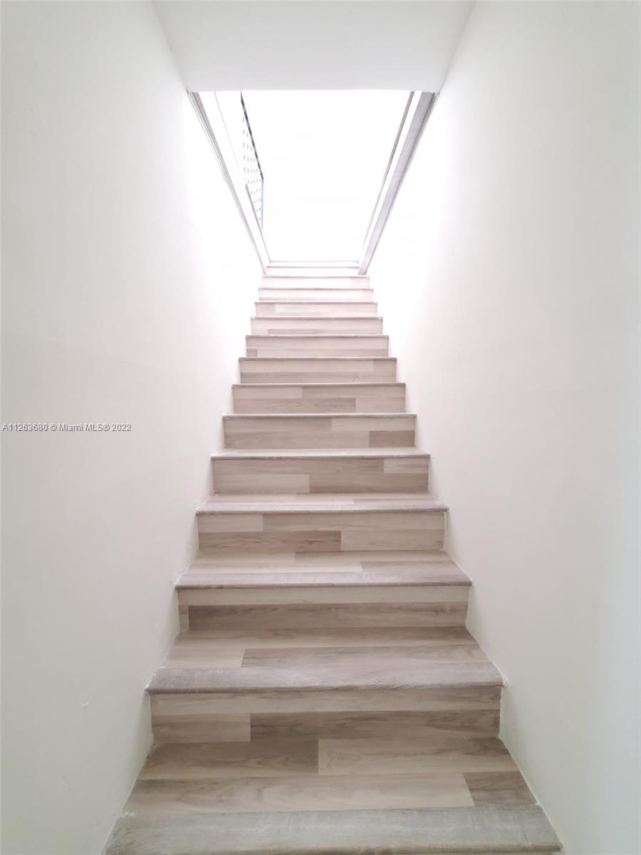 291 West 41st Street Hialeah, FL 33012 - Photo 24 of 40 a view of entryway