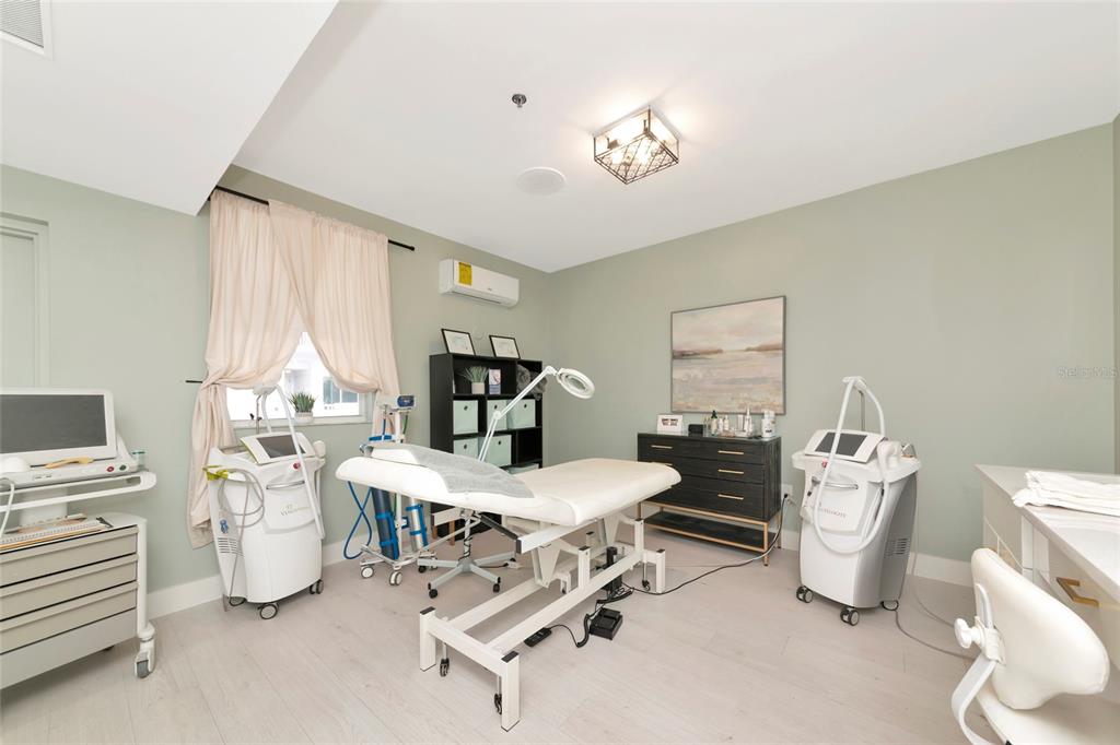 1345 2nd Street Sarasota, FL 34236 - Photo 48 of 98