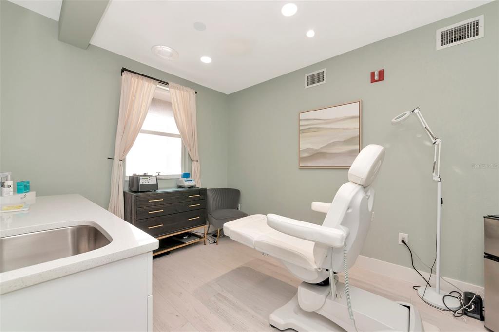 1345 2nd Street Sarasota, FL 34236 - Photo 53 of 98