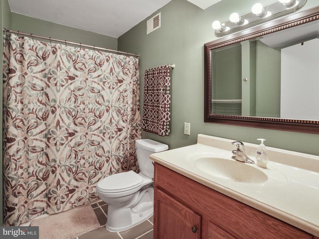 6901 Green Valley Road New Market, MD 21774 - Photo 21 of 45 Full Bathroom in Lower Level