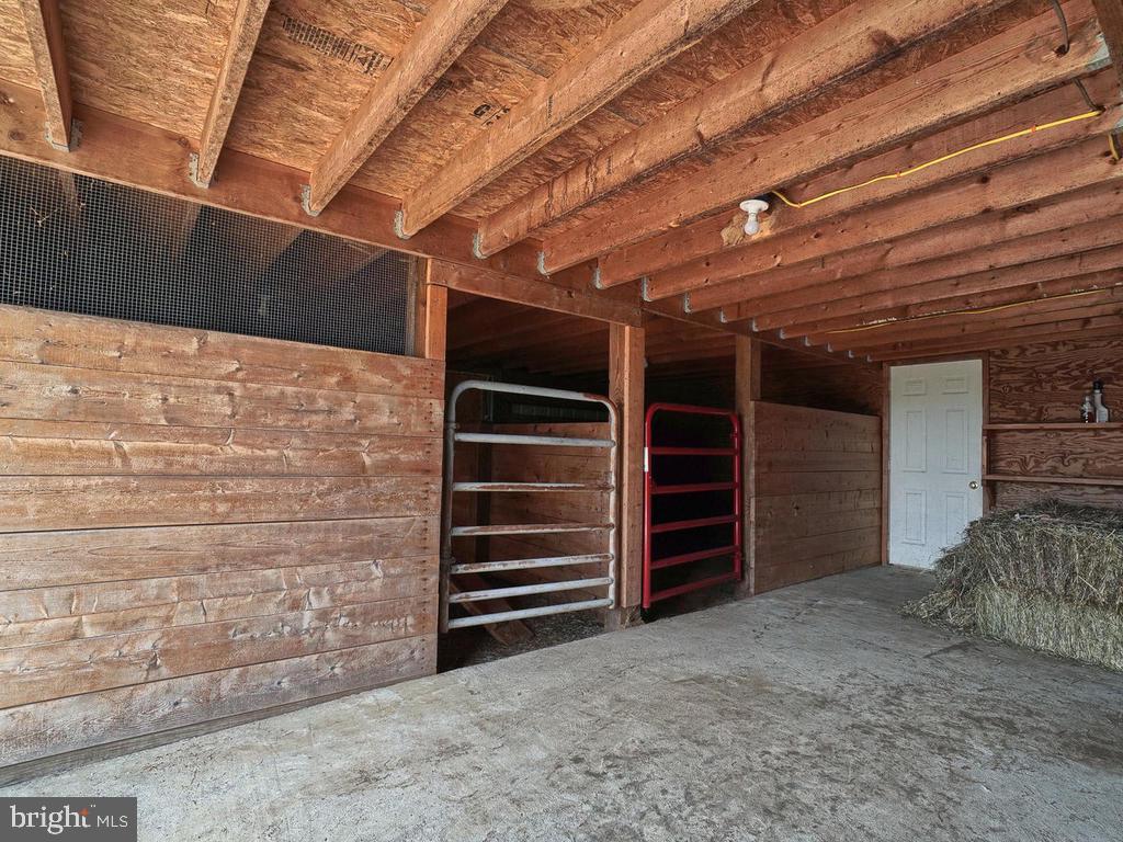 6901 Green Valley Road New Market, MD 21774 - Photo 38 of 45 3 Stall Barn