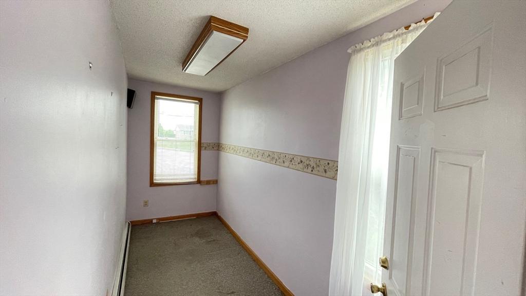 755 Grattan Street Chicopee, MA 01020 - Photo 15 of 39