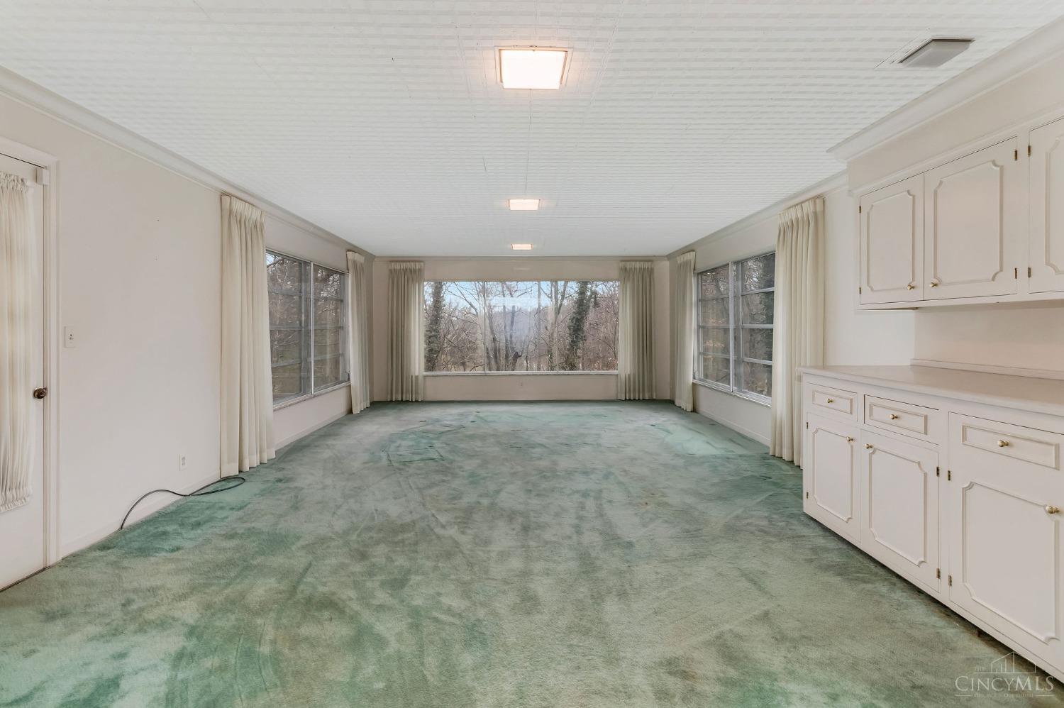5816 Salem Road Cincinnati, OH 45230 - Photo 16 of 41