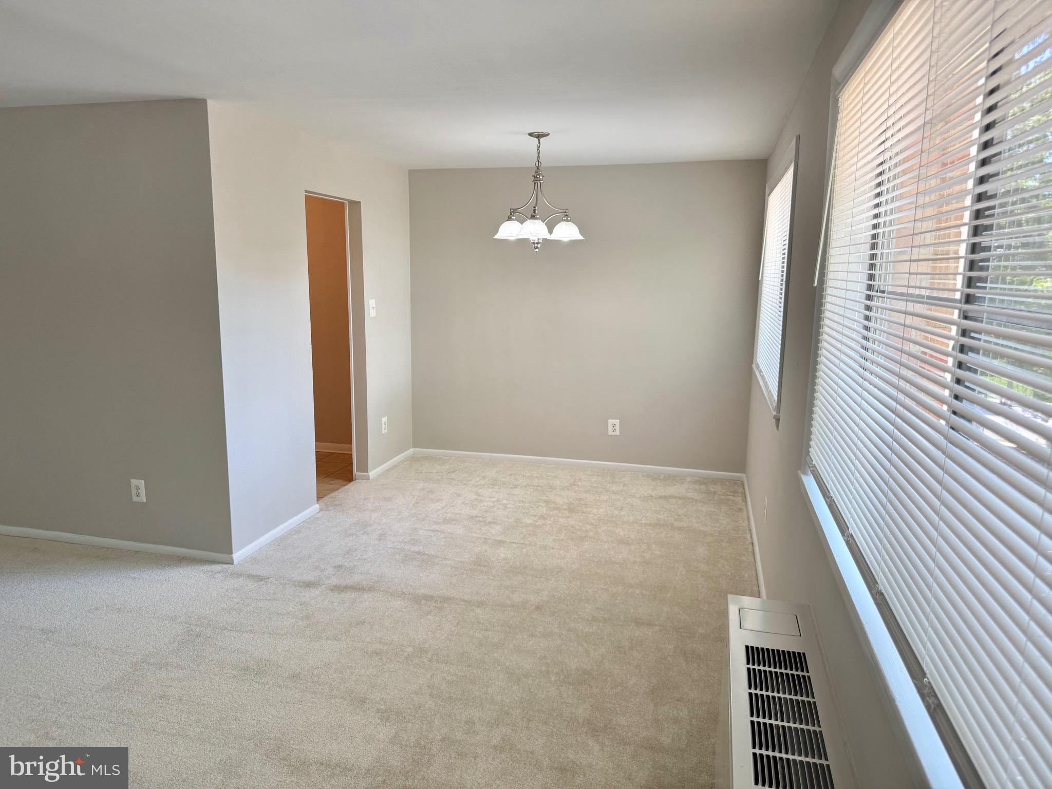 5111 8th Road South, Unit 203 Arlington, VA 22204 - Photo 8 of 31 a view of an empty room with a window
