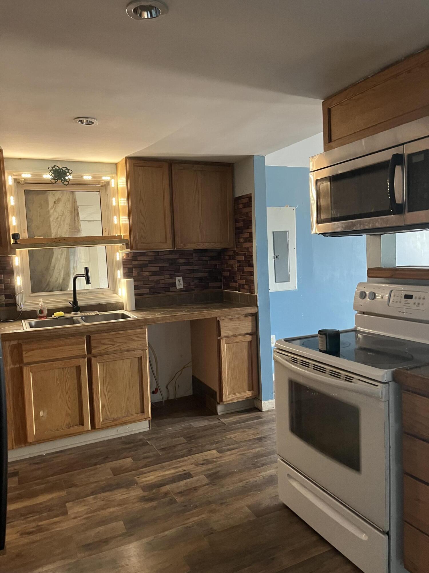 1952 Brown Road Hephzibah, GA 30815 - Photo 10 of 29 Brown Rd kitchen sink