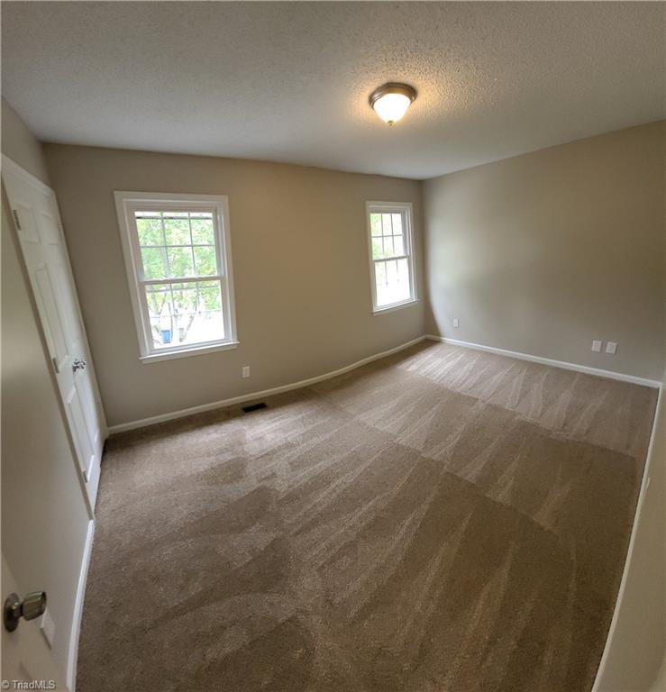 505 Covington Ridge Road Winston-Salem, NC 27107 - Photo 4 of 13 Gallery Image 4