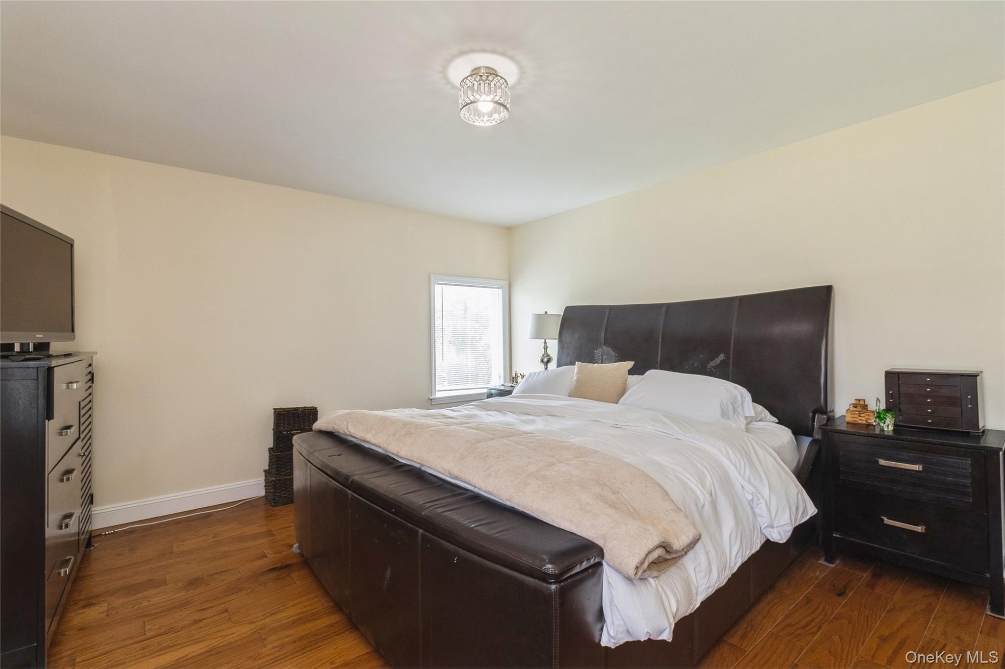 51 Oleeta Road Mount Sinai, NY 11766 - Photo 18 of 29