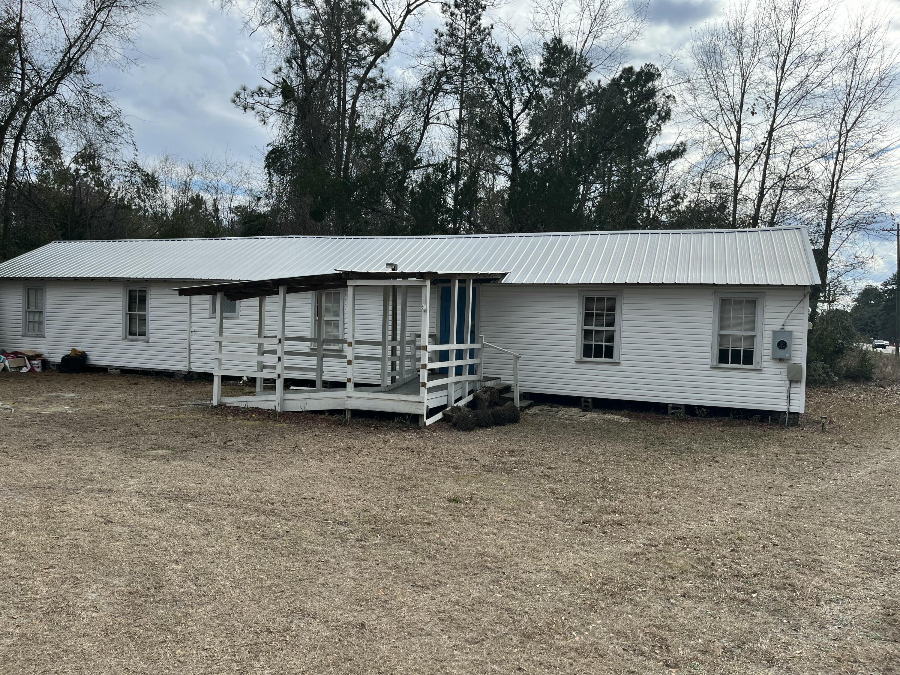 101 Driggers Lane Walterboro, SC 29488 - Photo 5 of 25 IMG_5073