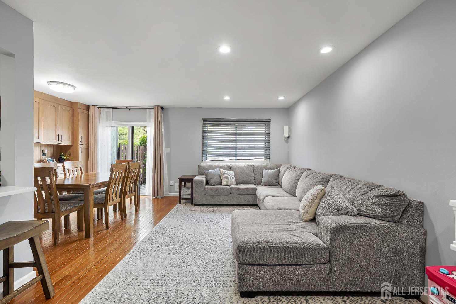 20 Arrowsmith Court Old Bridge, NJ 07747 - Photo 14 of 46