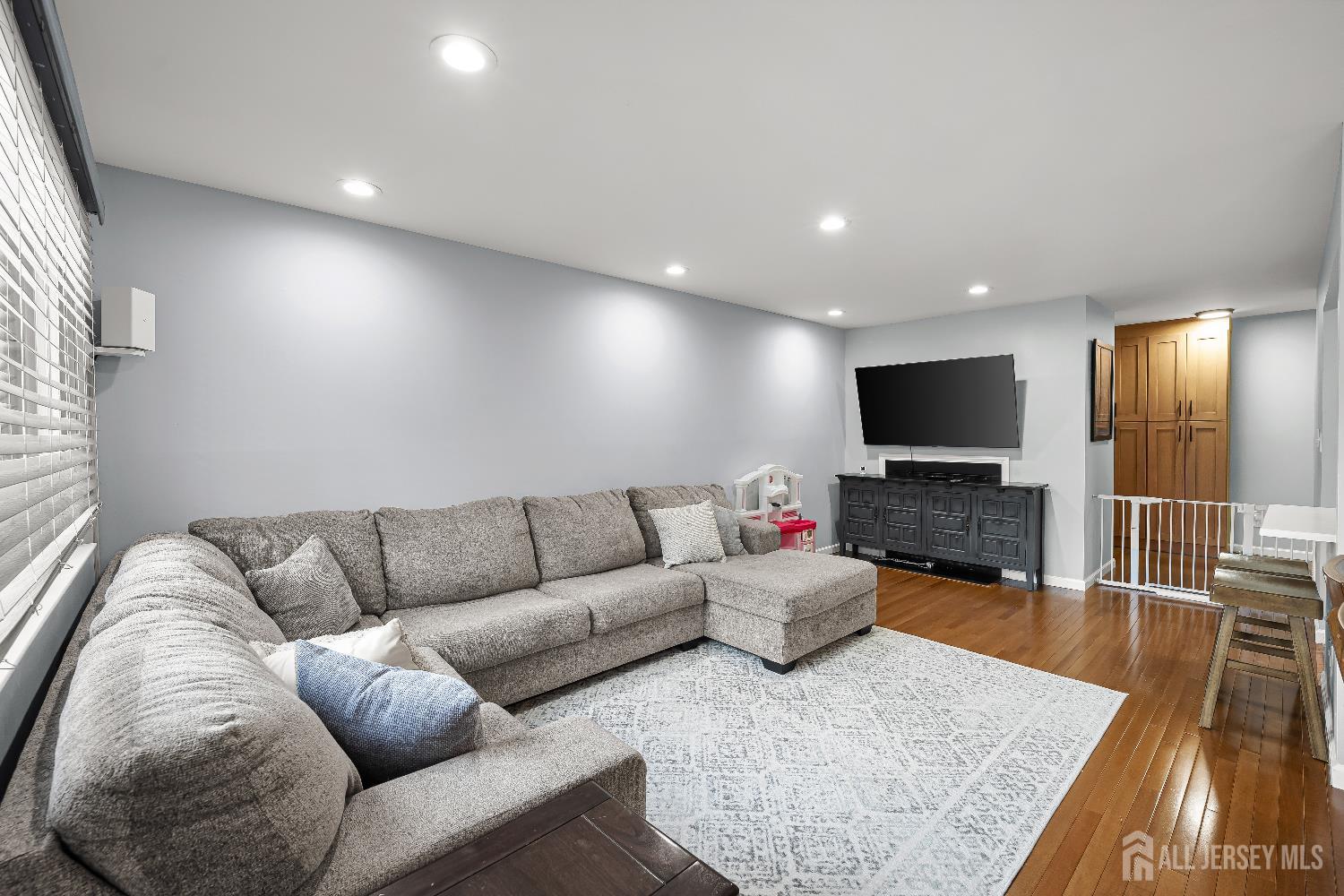 20 Arrowsmith Court Old Bridge, NJ 07747 - Photo 20 of 46