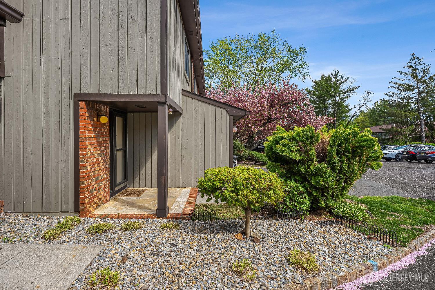 20 Arrowsmith Court Old Bridge, NJ 07747 - Photo 5 of 46