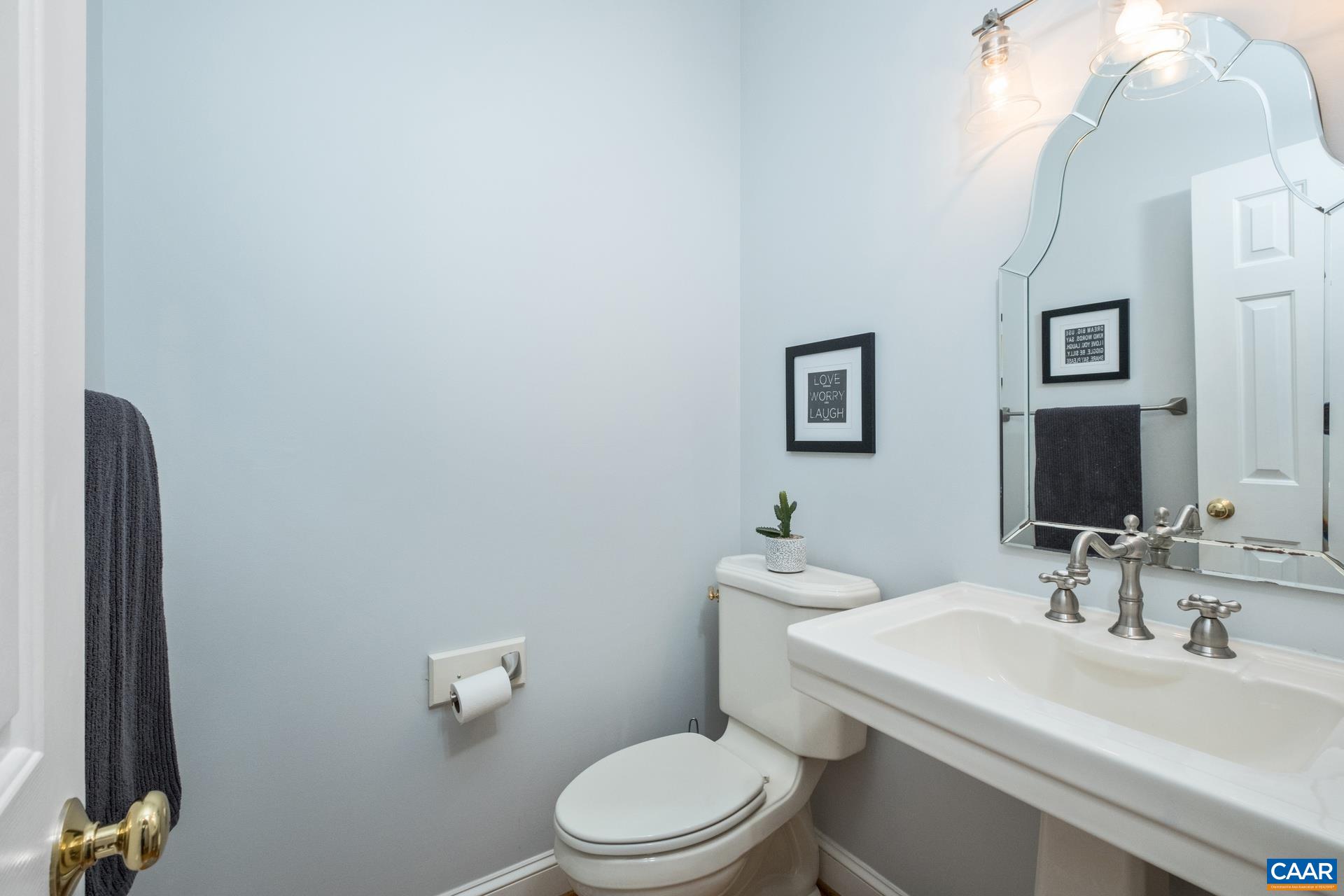 3070 Chimney Ridge Charlottesville, VA 22911 - Photo 14 of 50 Main Level Half Bath
