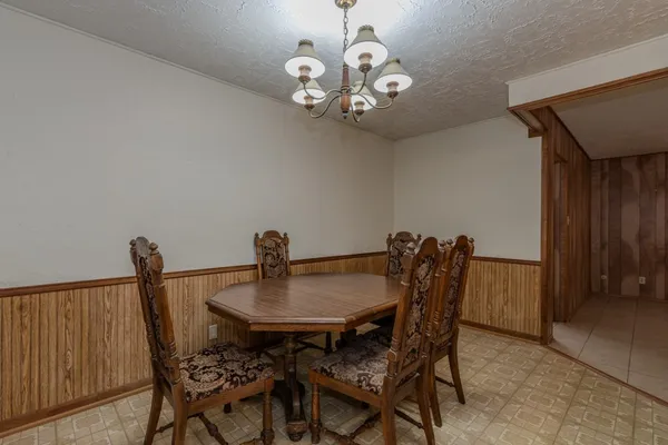 $229,900 | 1450 Bassett Street, Orange, TX 77632