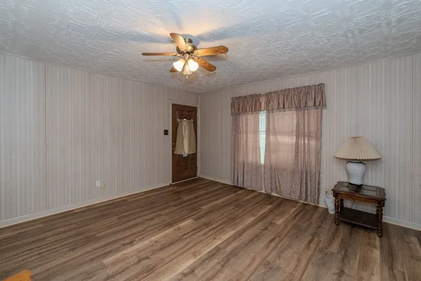 $229,900 | 1450 Bassett Street, Orange, TX 77632