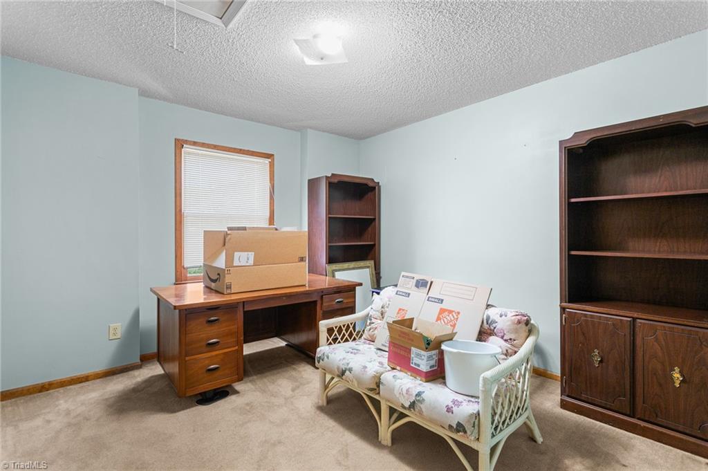 3043 Windchase Court High Point, NC 27265 - Photo 12 of 19