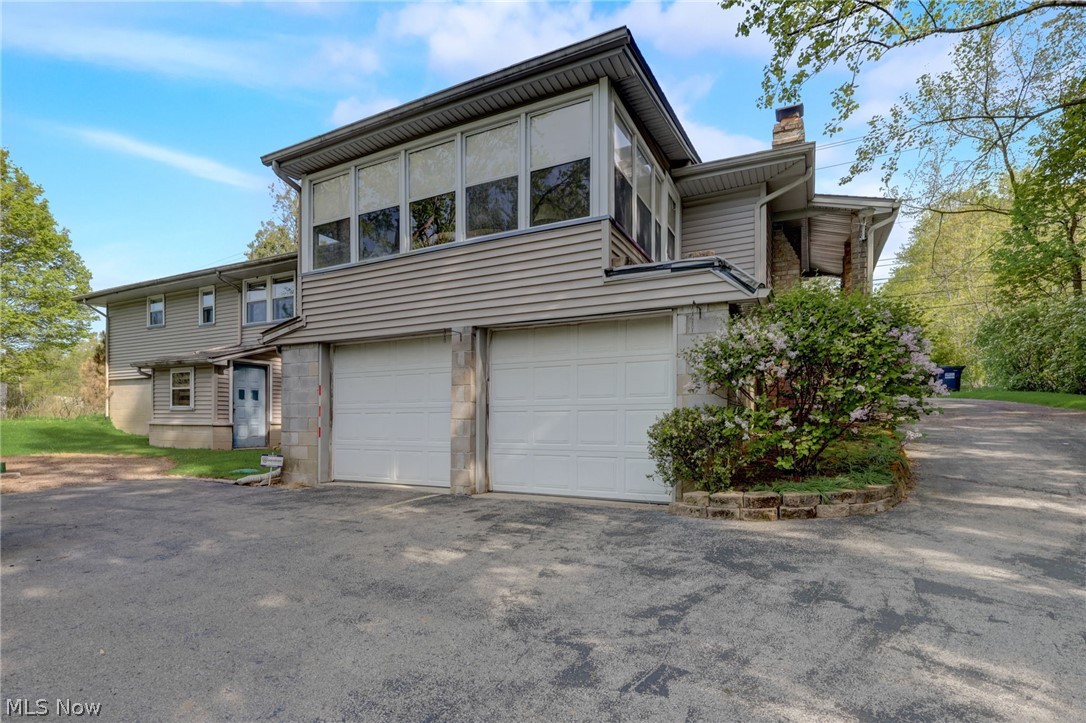 3385 West Western Reserve Road Canfield, OH 44406 - Photo 28 of 29 Attached 2-car garage
