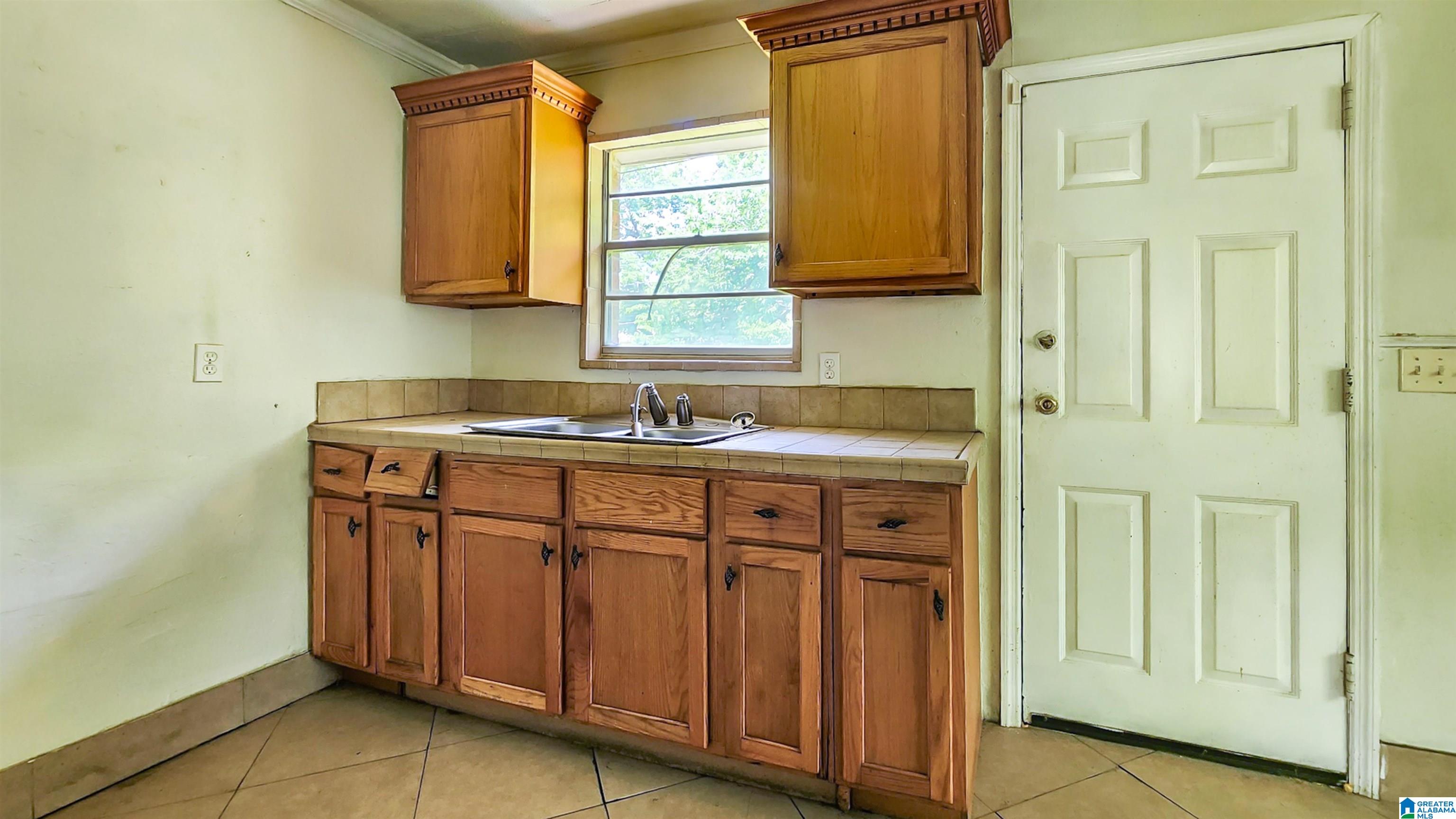 522 64th Street Fairfield, AL 35064 - Photo 11 of 28