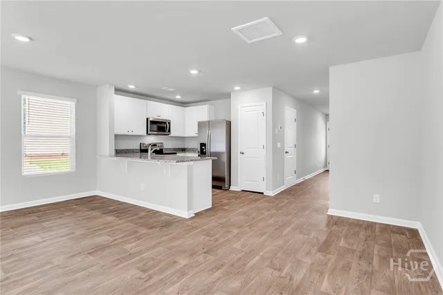 $2,100 | 149 Coneflower Road, Bloomingdale, GA 31302