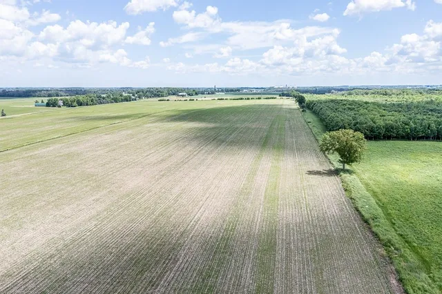 $1,150,000 | N4440 Mayflower Road, Black Creek, WI 54106