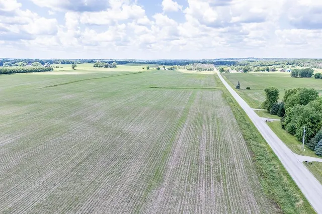 $1,150,000 | N4440 Mayflower Road, Black Creek, WI 54106