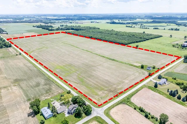 $1,150,000 | N4440 Mayflower Road, Black Creek, WI 54106