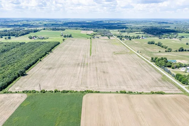 $1,150,000 | N4440 Mayflower Road, Black Creek, WI 54106