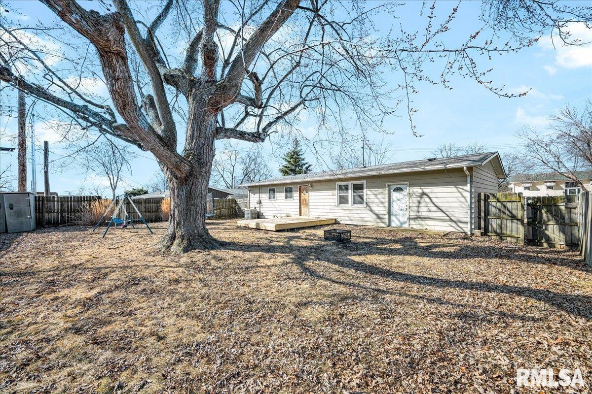 5810 North Hamilton Road Peoria, IL 61614 - Photo 23 of 33 Gallery Image 23