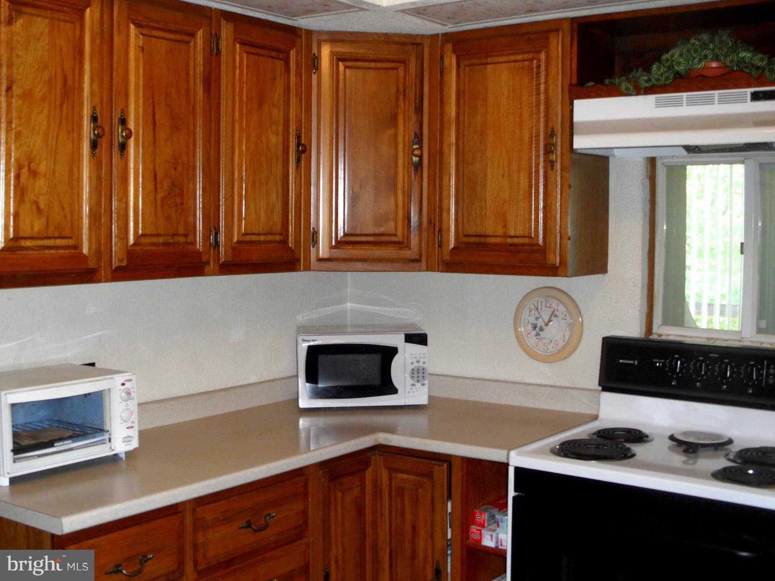 106 Fort Hoyle Road Joppa, MD 21085 - Photo 5 of 14 Updated Kitchen