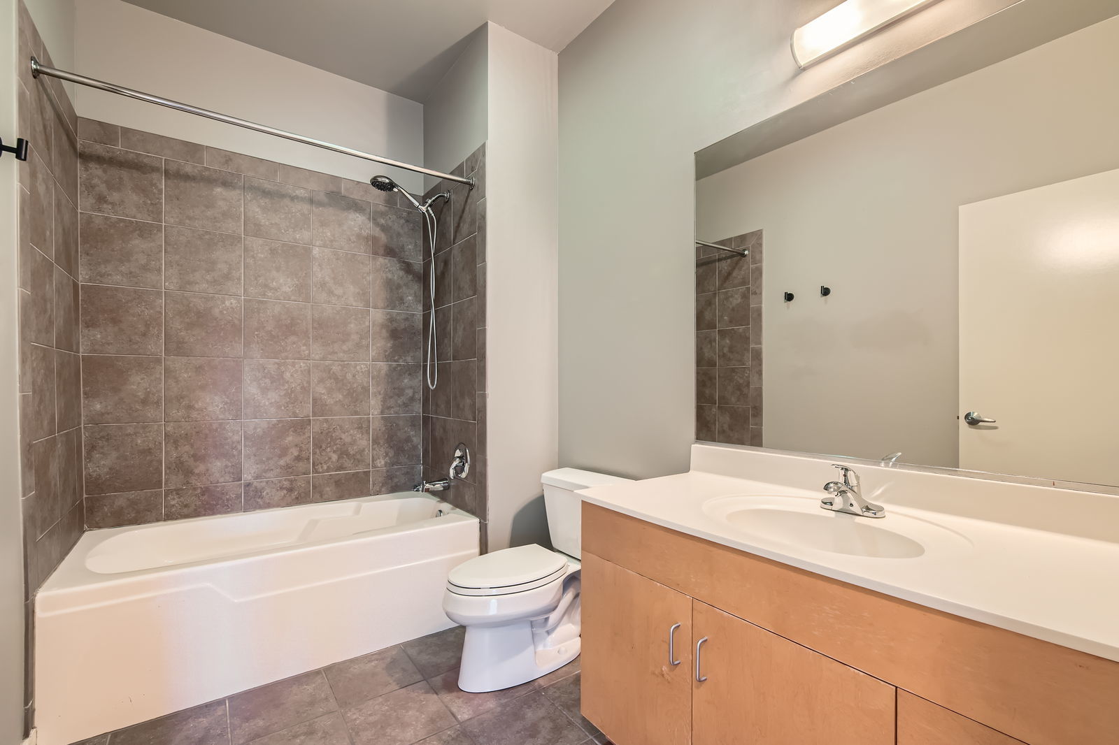 1155 West Roosevelt Road, Unit 406 Chicago, IL 60608 - Photo 14 of 16