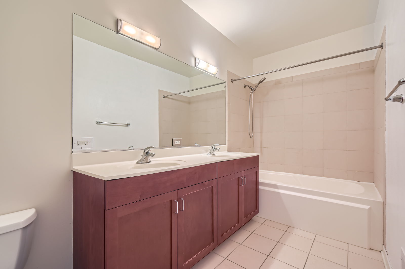 1155 West Roosevelt Road, Unit 406 Chicago, IL 60608 - Photo 10 of 16