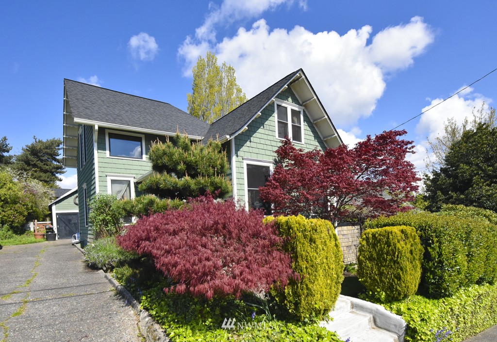 910 North 46th Street Seattle, WA 98103 - Photo 1 of 25